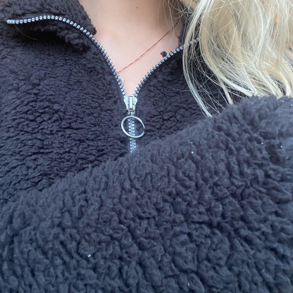 Sherpa Jacket - Picture 2 of 6